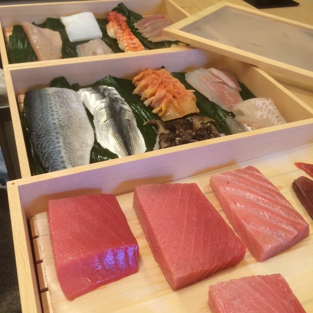 鮓 かね庄の外観