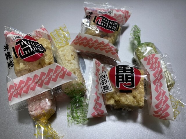常盤堂雷おこし本舗 雷門本店の外観